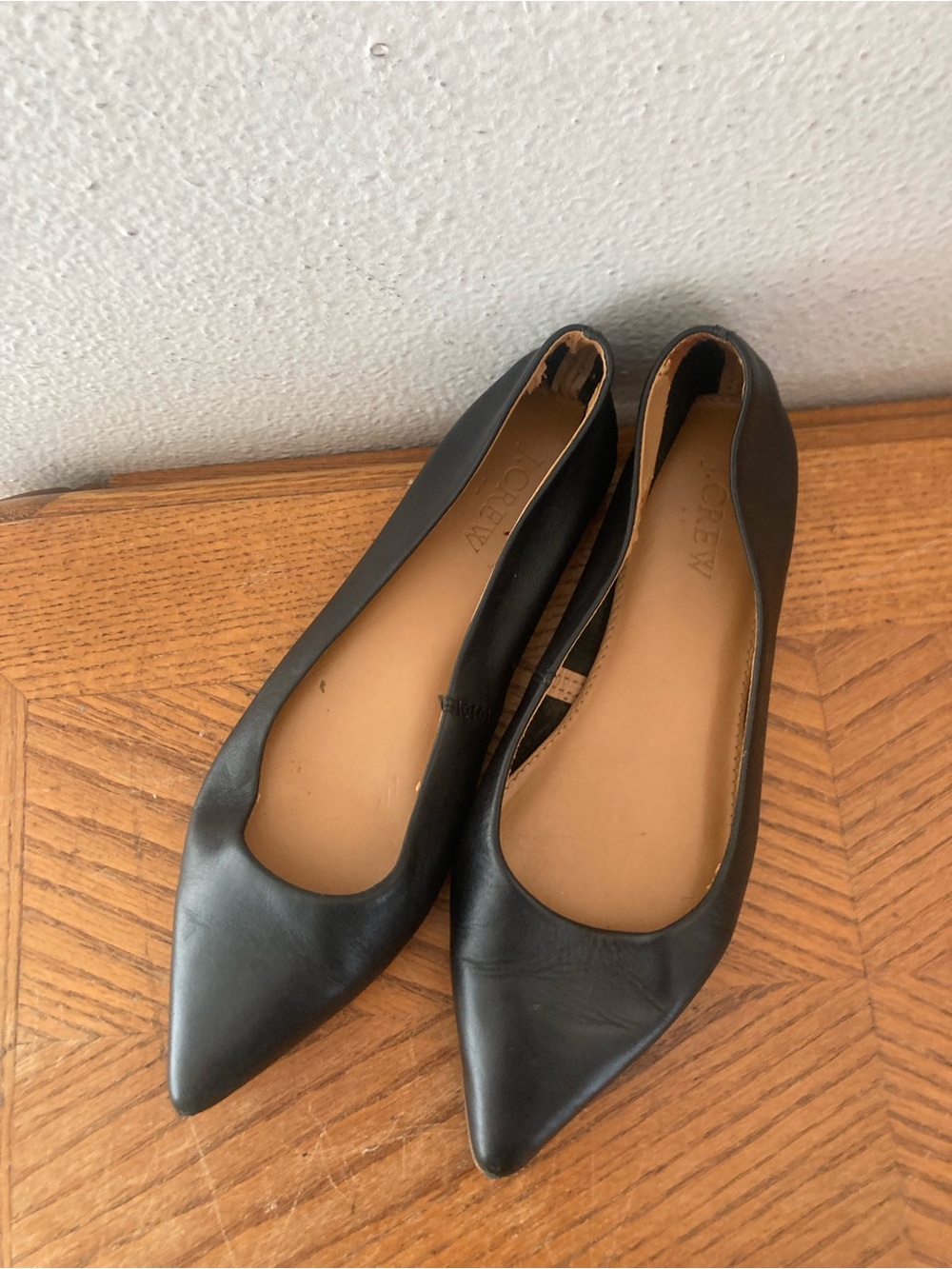 J. CREW POINTED Toe Black Leather Flats (6)